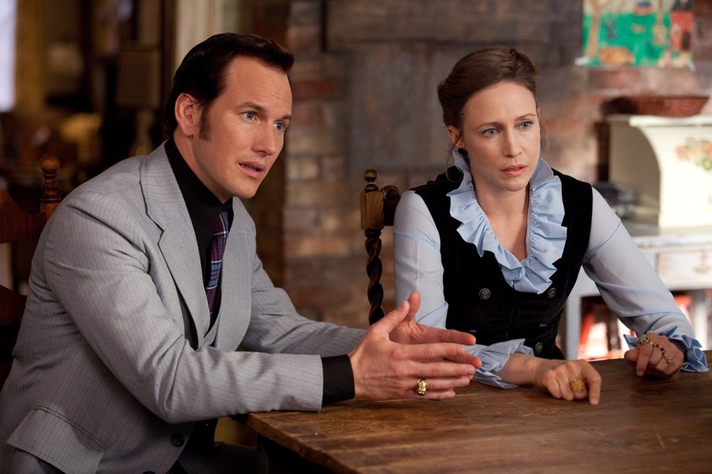 ورا فارمیگا و پاتریک ویلسون در فیلم «احضار روح ۲»(The Conjuring 2)